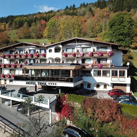 לאדיס Hotel Garni Tirol מראה חיצוני תמונה