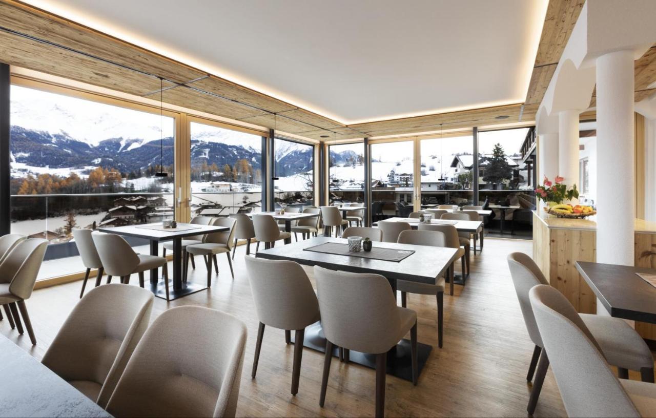 לאדיס Hotel Garni Tirol מראה חיצוני תמונה