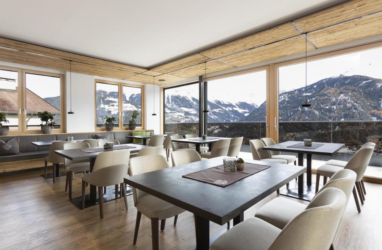 לאדיס Hotel Garni Tirol מראה חיצוני תמונה