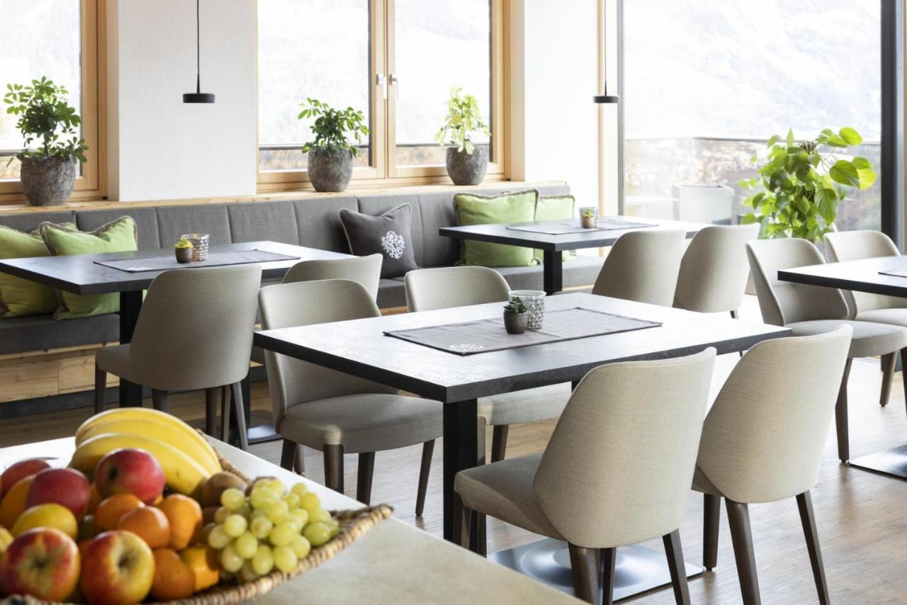 לאדיס Hotel Garni Tirol מראה חיצוני תמונה