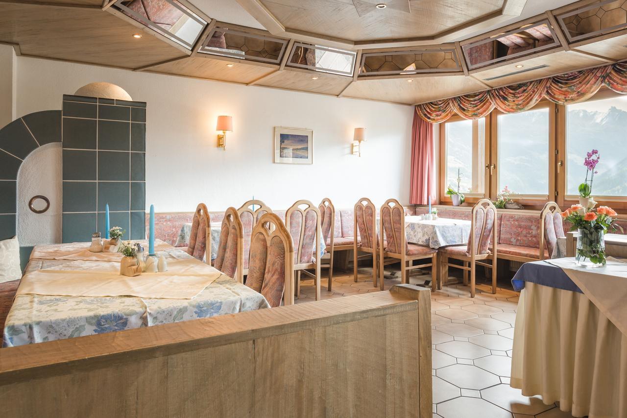 לאדיס Hotel Garni Tirol מראה חיצוני תמונה